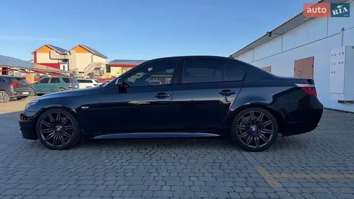 BMW 5 Series 2009 photo 3
