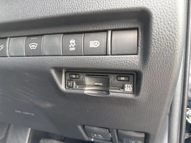 Toyota Harrier 2023 photo 4