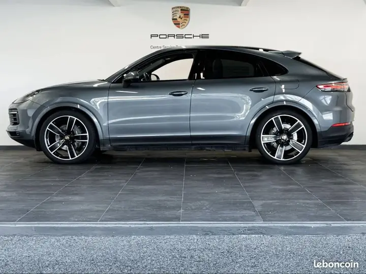 Porsche Cayenne 2022 photo 2