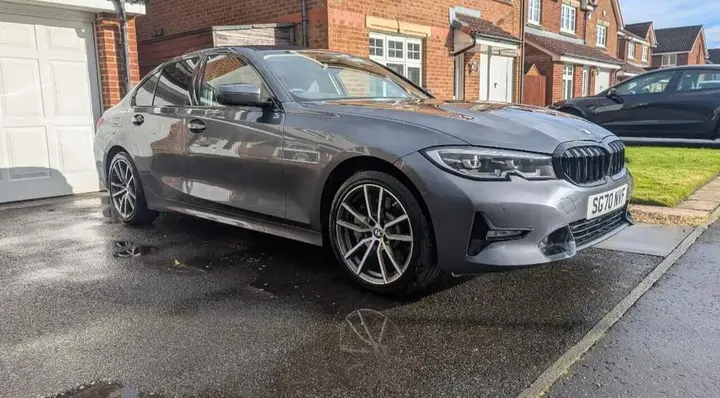 BMW 3 Series 2020 photo 3