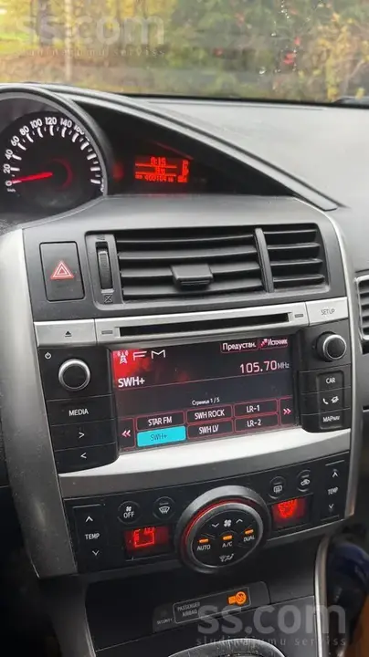 Toyota Verso 2013 photo 2