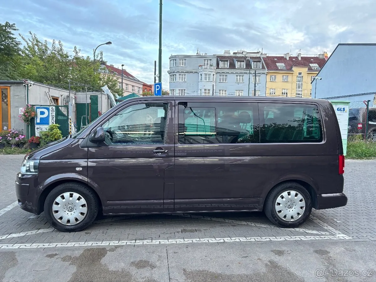 Volkswagen Caravelle