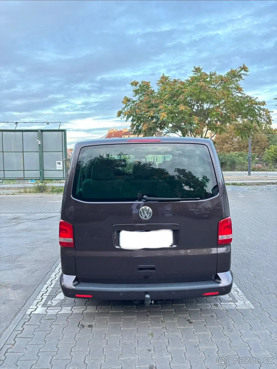 Volkswagen Caravelle 2011 photo 5
