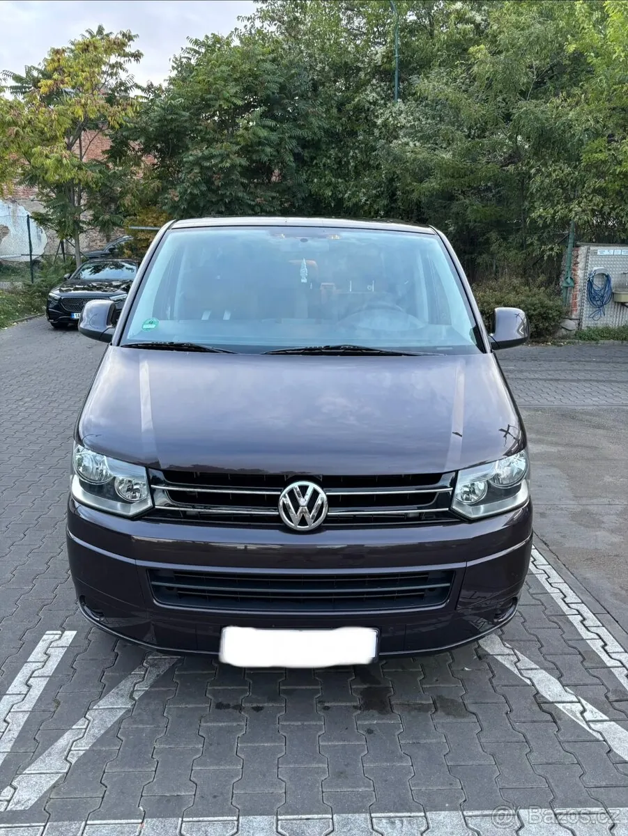 Volkswagen Caravelle 2011 photo 2