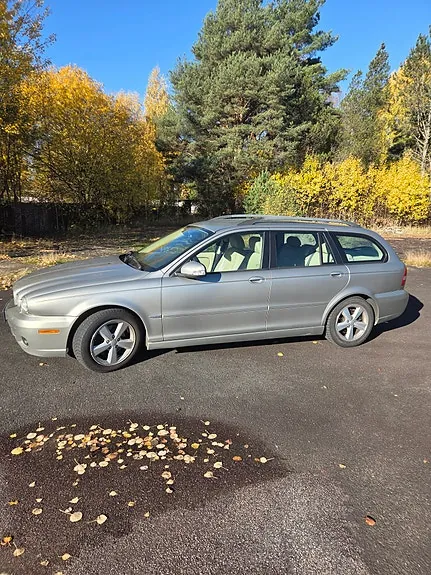 Jaguar X-Type
