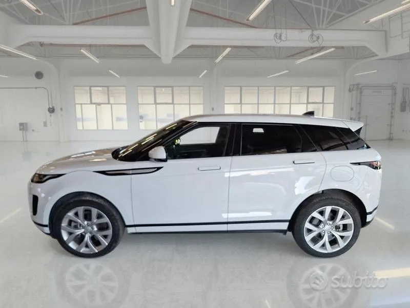 Land Rover Range Rover Evoque 2022 photo 5