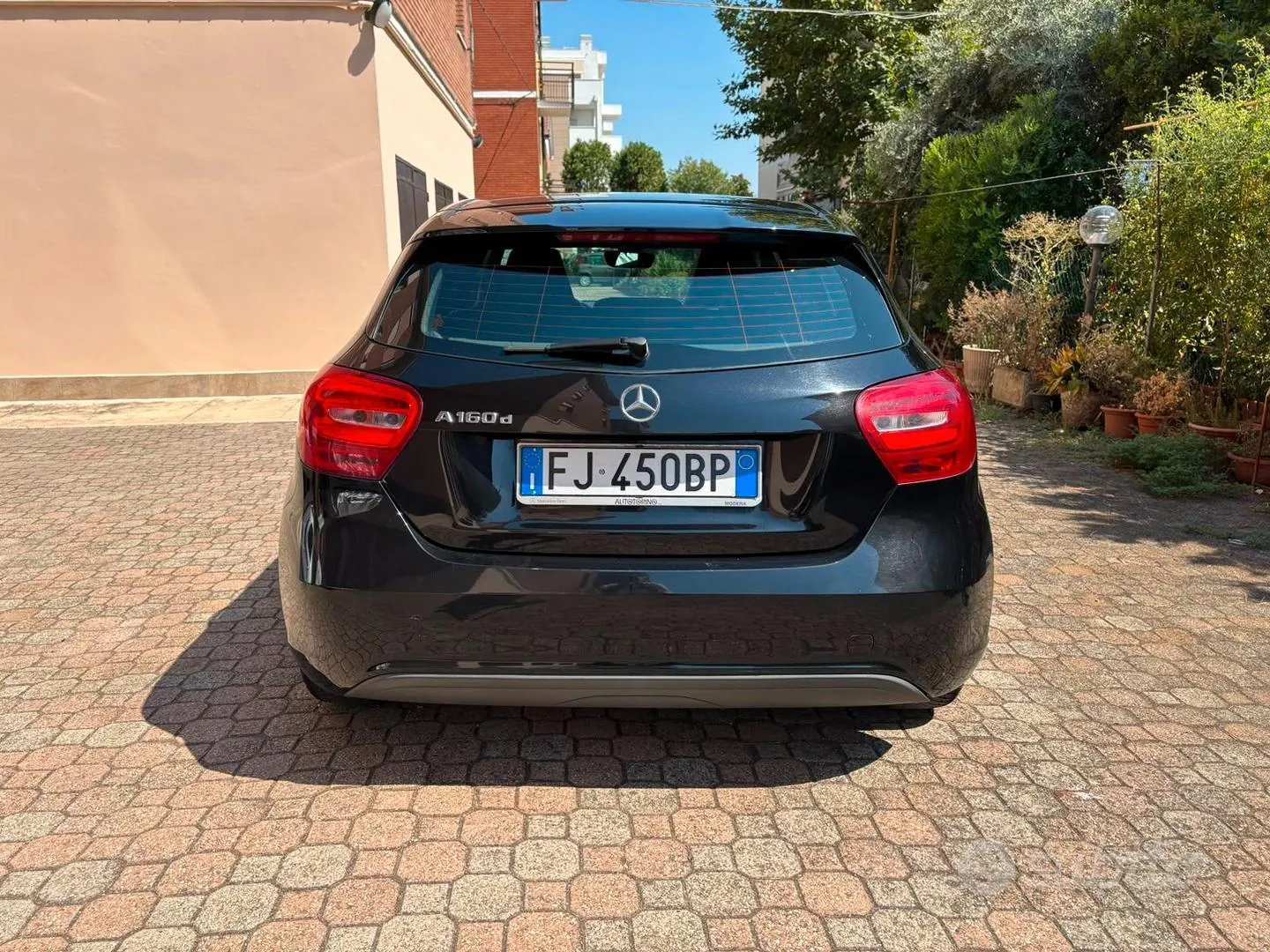 Mercedes-Benz A 2017 photo 3