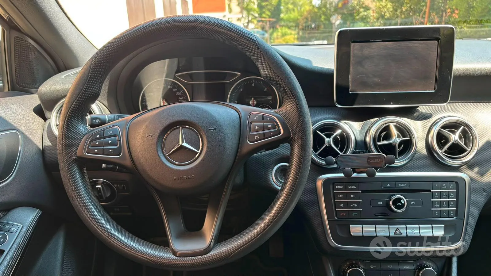 Mercedes-Benz A 2017 photo 4