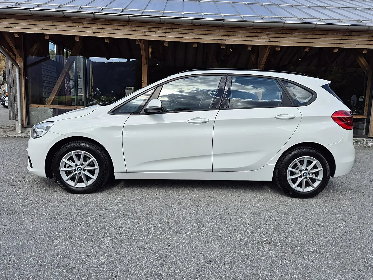 BMW 2 Series 2015 photo 2