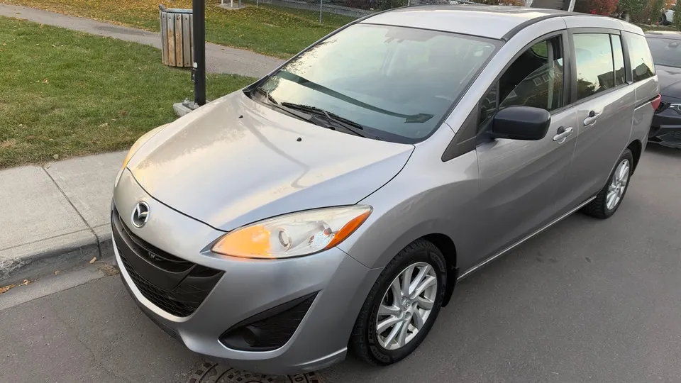 Mazda 5 2012 photo 3