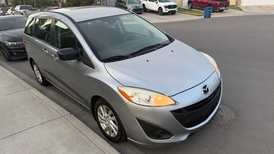 Mazda 5 2012 photo 2