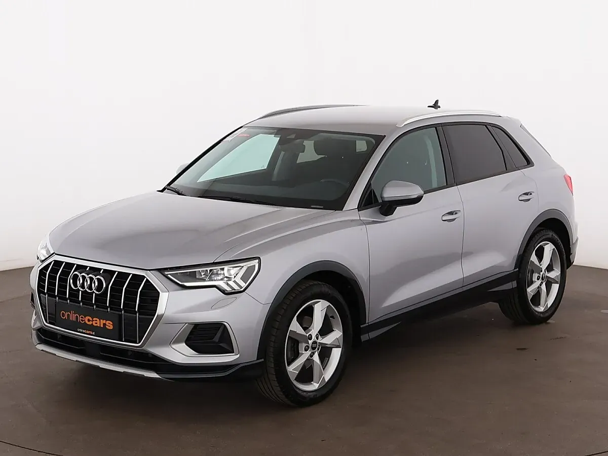 Audi Q3 2022 photo 2