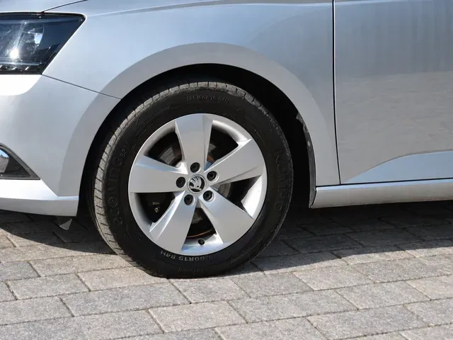 Skoda Fabia 2018 photo 3