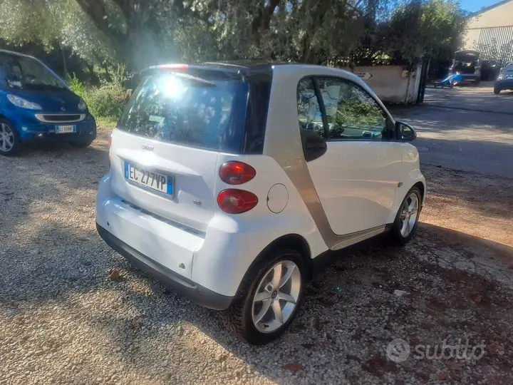 Smart Fortwo 2010 photo 5