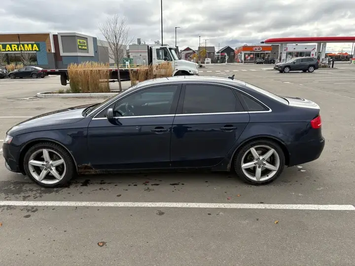 Audi A4 2011 photo 5