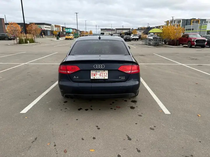 Audi A4 2011 photo 4