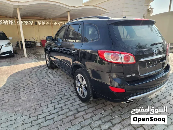 Hyundai Santa Fe 2012 photo 3