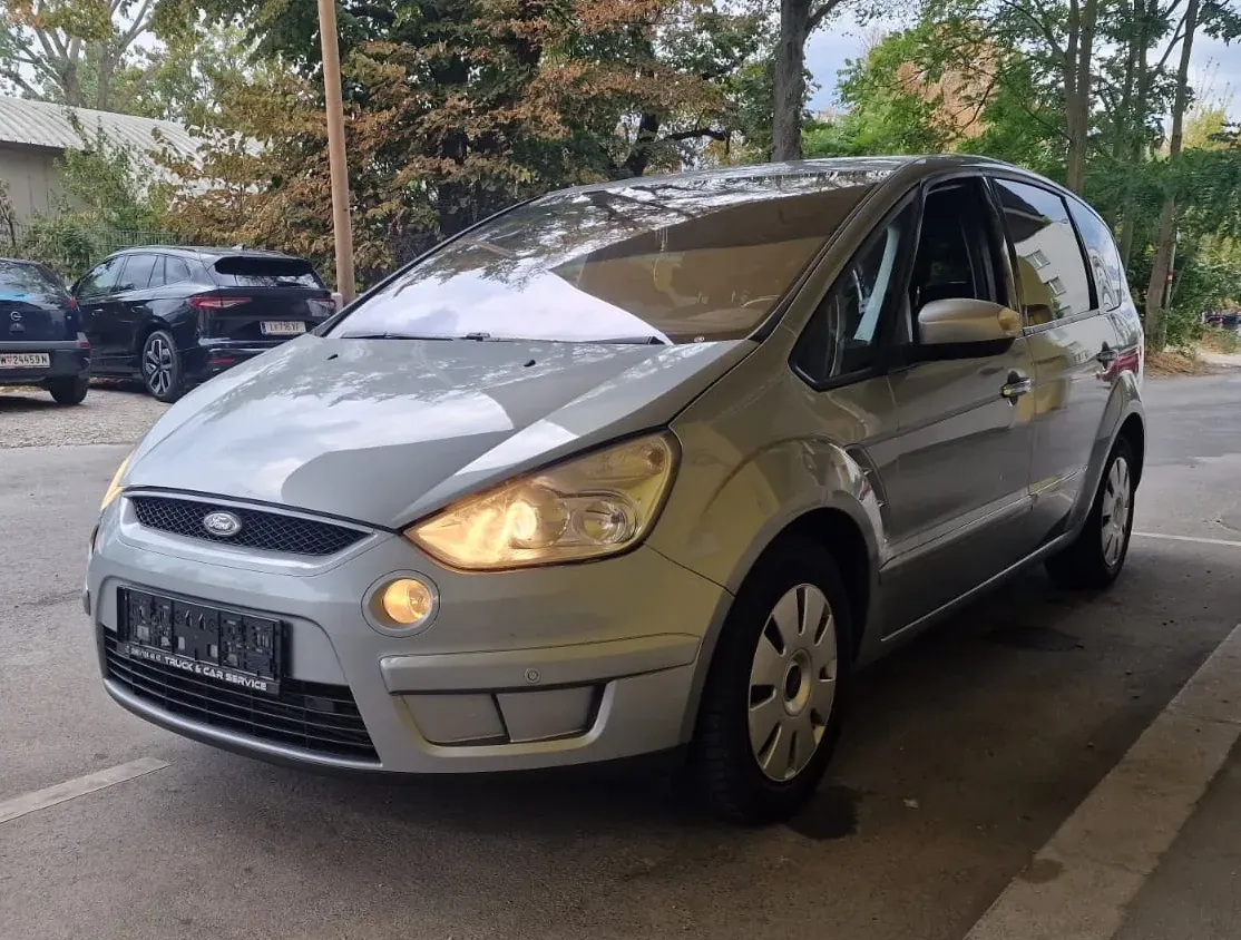 Ford S-Max
