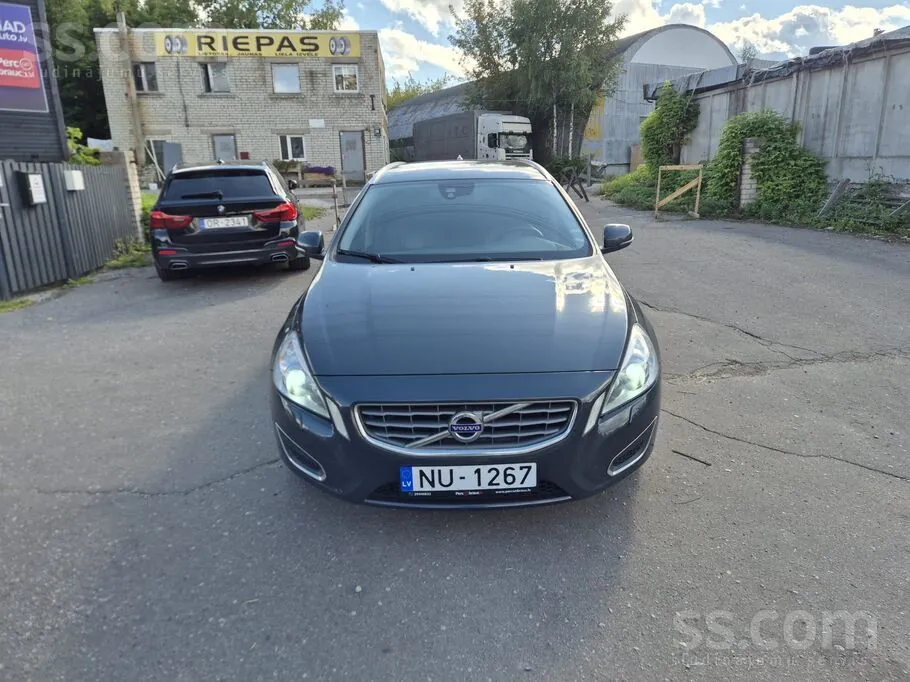 Volvo V60 2013 photo 3