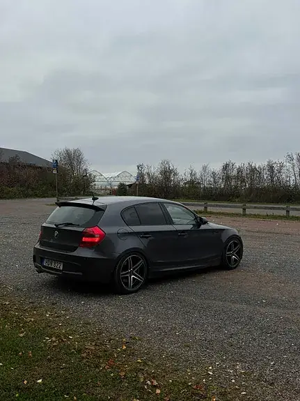 BMW 120D 2008 photo 4