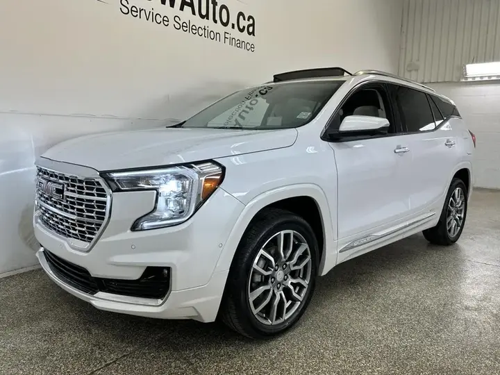 GMC Terrain 2024 photo 3