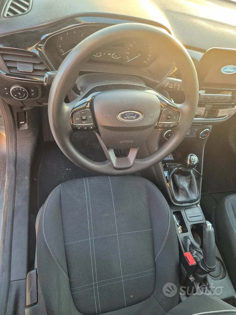 Ford Fiesta 2018 photo 3