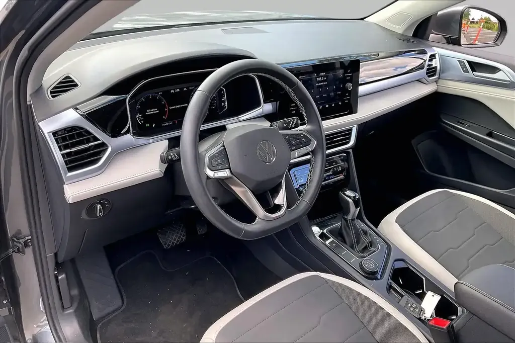 Volkswagen Taos 2026 photo 2