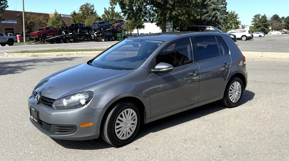 Volkswagen Golf 2012 photo 4