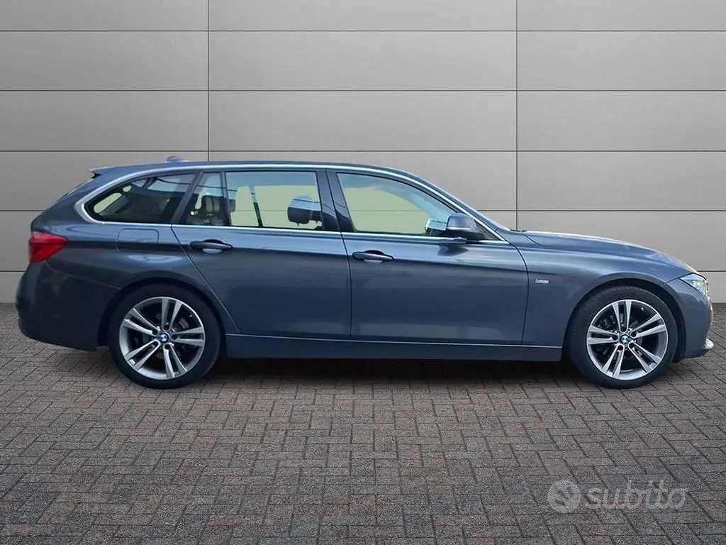 BMW 3 Series 2016 photo 3