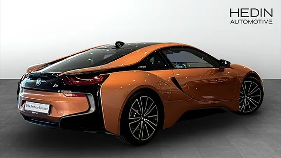 BMW I8 2019 photo 2