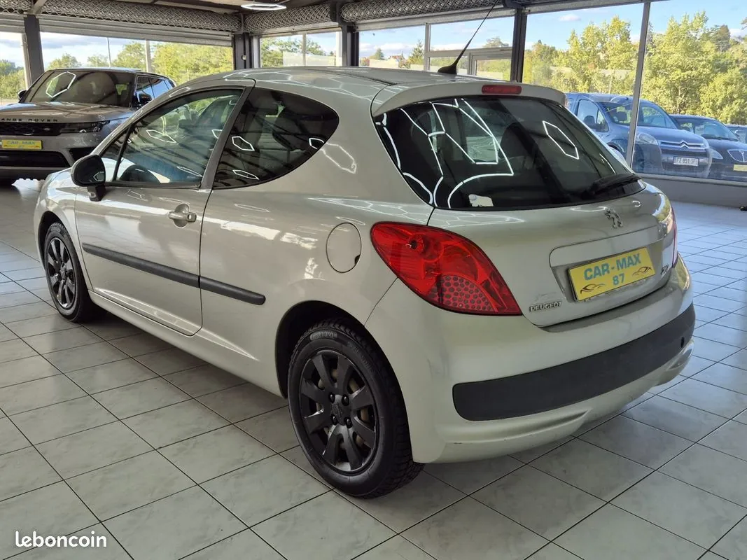 Peugeot 207 2008 photo 5