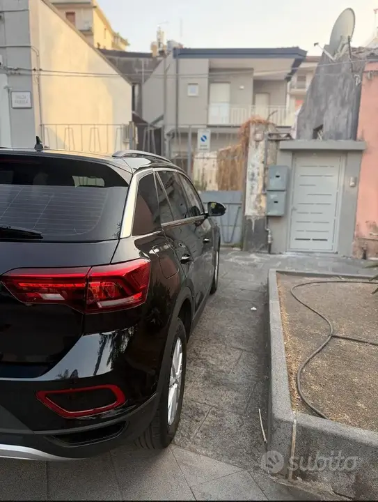 Volkswagen T-Roc 2022 photo 4