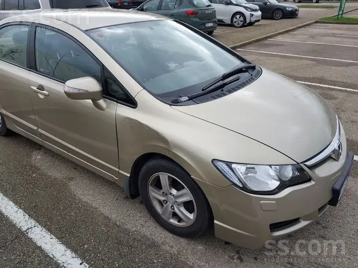 Honda Civic 2007 photo 2