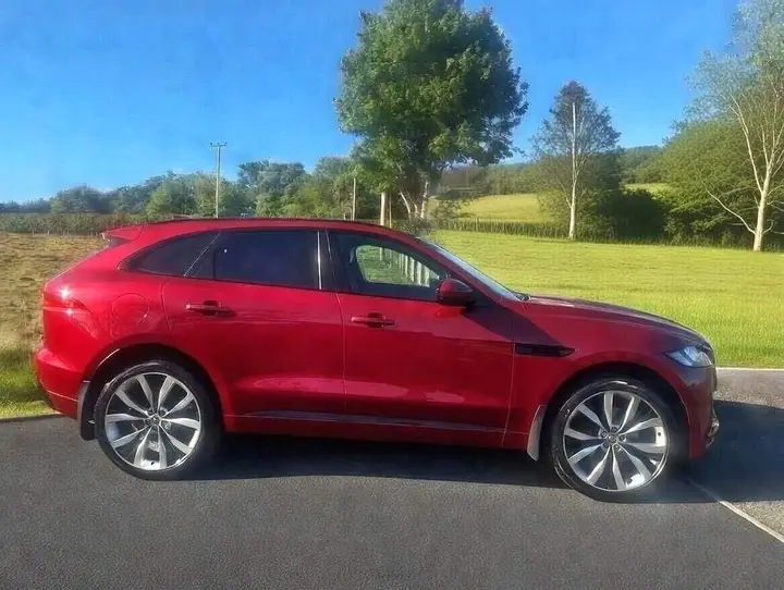 Jaguar F-Pace