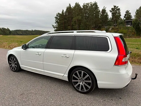Volvo V70 2016 photo 3