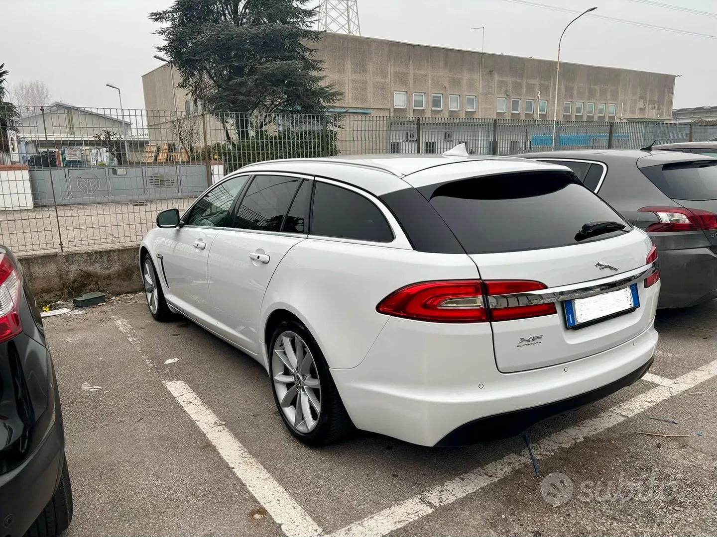 Jaguar Xf 2013 photo 5