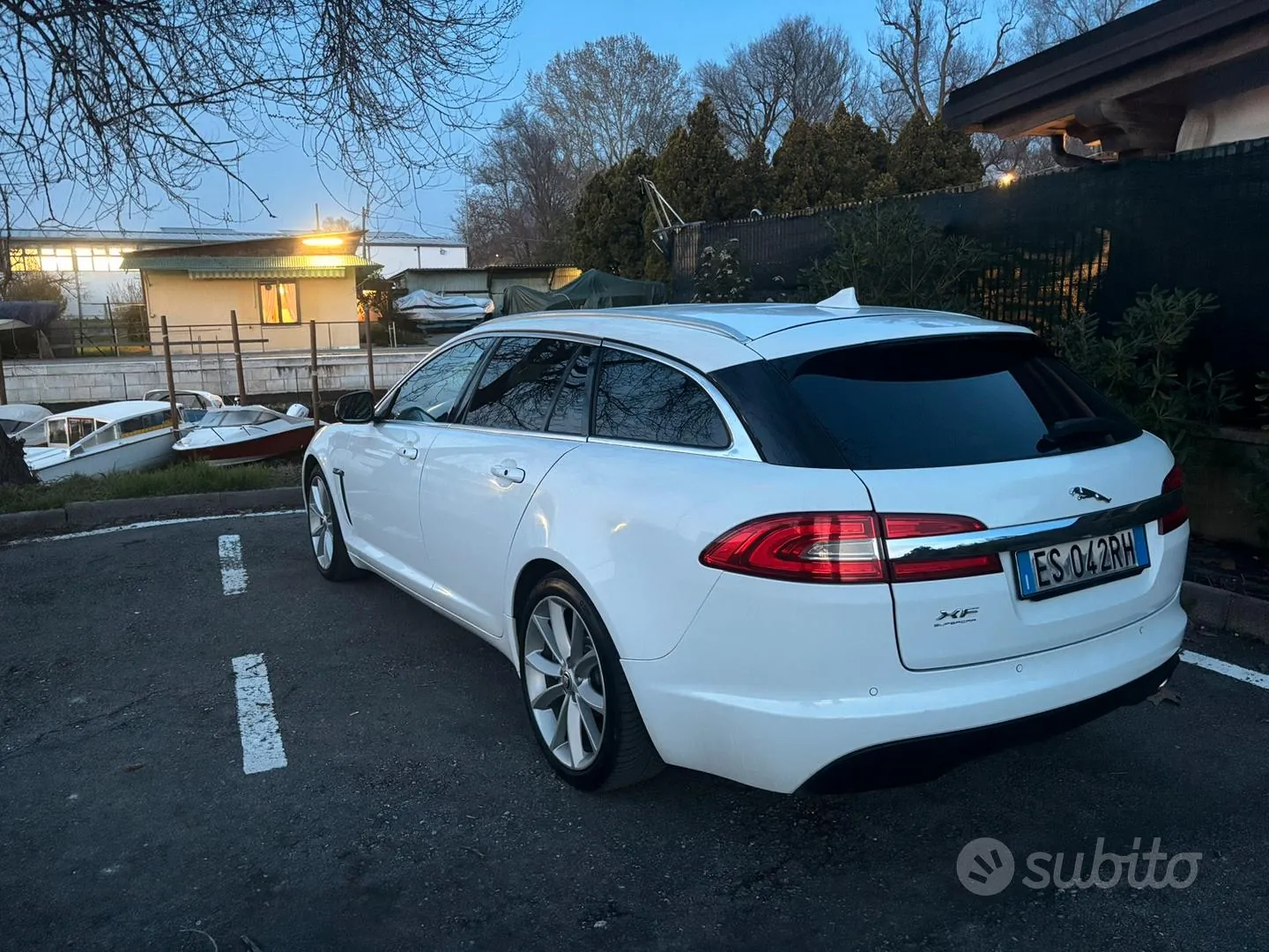 Jaguar Xf 2013 photo 2