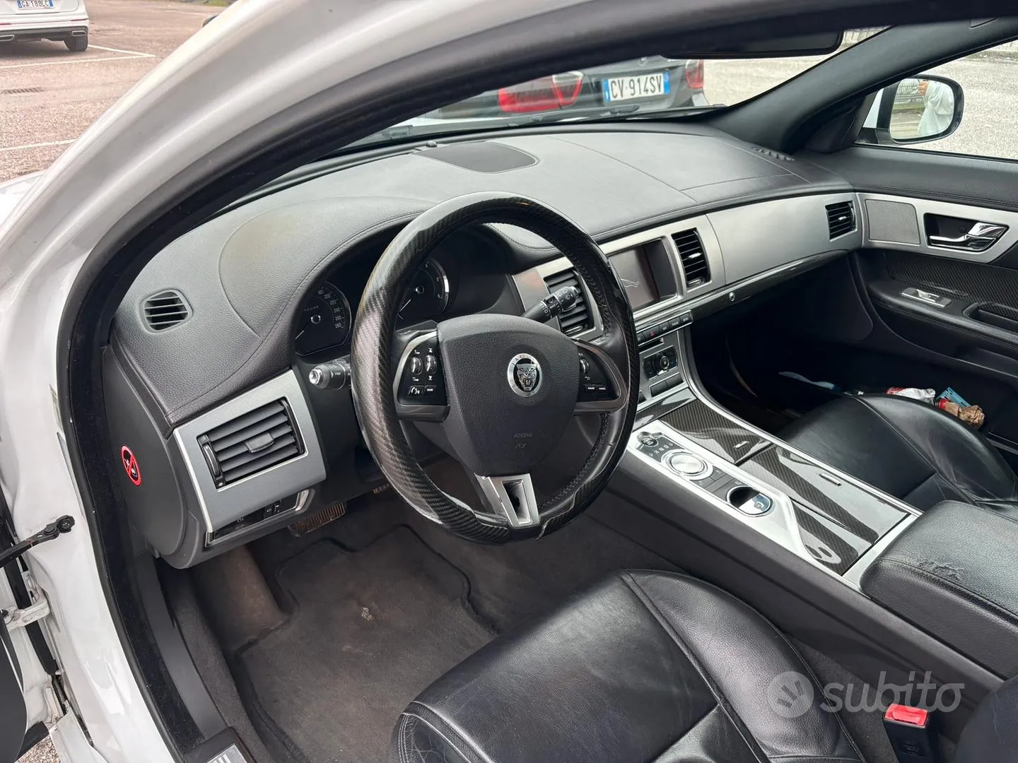 Jaguar Xf 2013 photo 3