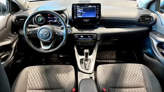 Toyota Yaris 2023 photo 4