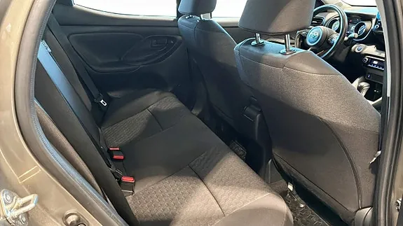 Toyota Yaris 2023 photo 5