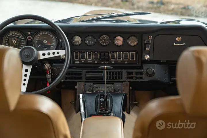 Jaguar E-Type 1971 photo 2