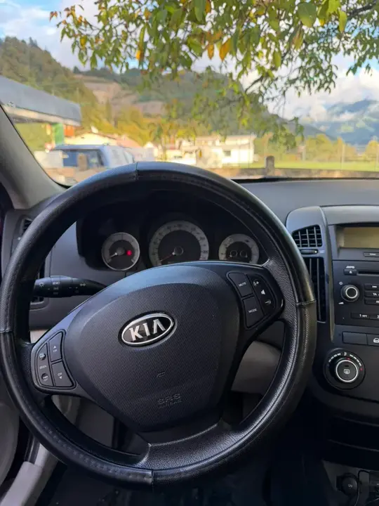 Kia Ceed 2008 photo 3