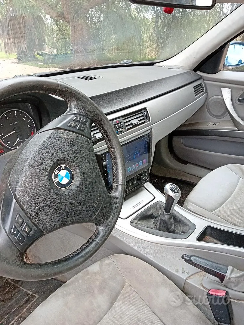 BMW 320I 2005 photo 2