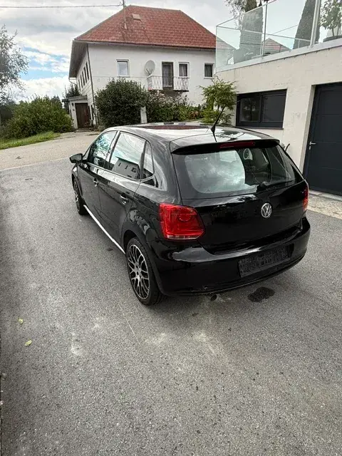 Volkswagen Polo Highline 2010 photo 3