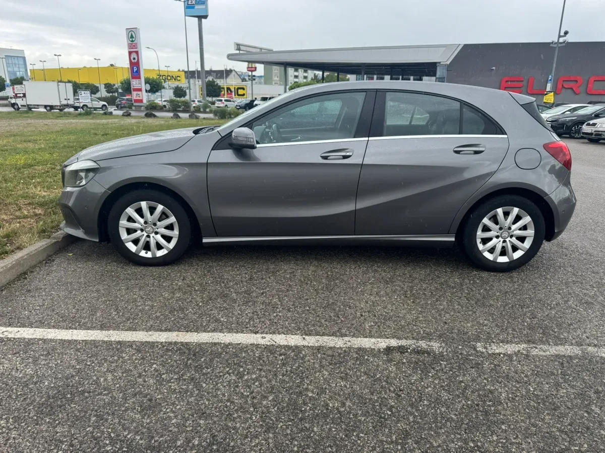 Mercedes-Benz Aklasse 2016 photo 3