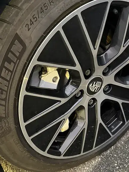 Porsche Taycan 2021 photo 4