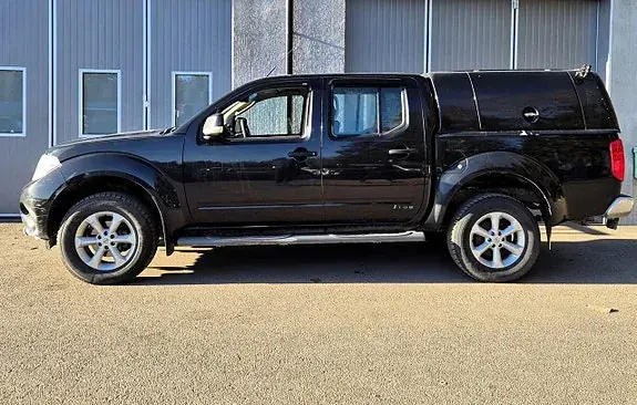 Nissan Navara 2012 photo 4