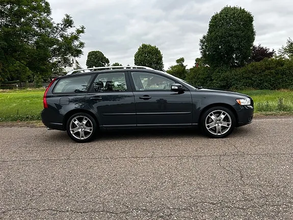 Volvo V50 2009 photo 3