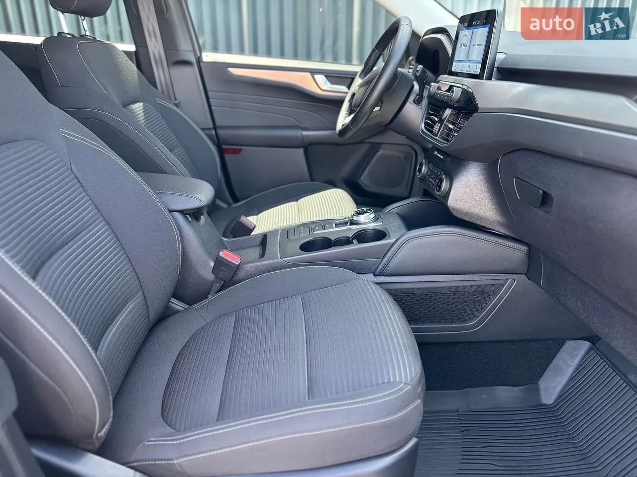 Ford Kuga 2022 photo 4
