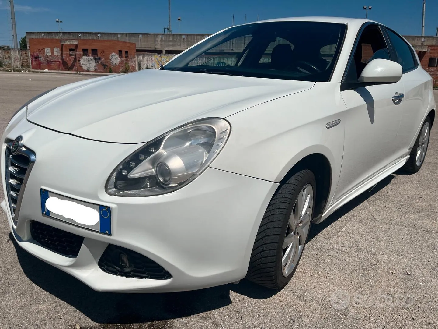 Alfa Romeo Giulietta 2012 photo 3
